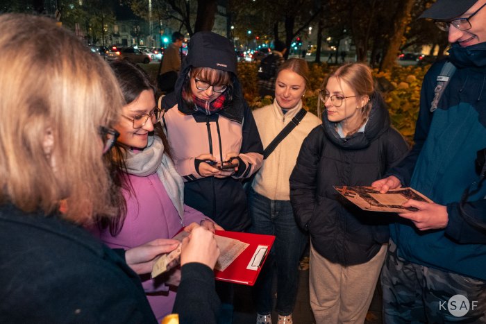 Zdjęcie 39 z 44: Wymiary Kultury | Gra terenowa "Archiwum AGH"